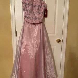 2 pc prom/bridesmaid dress.